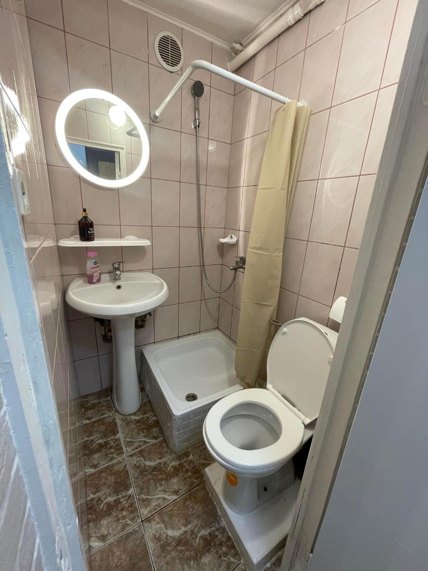 One Room Apartment Decebal Boekarest Buitenkant foto